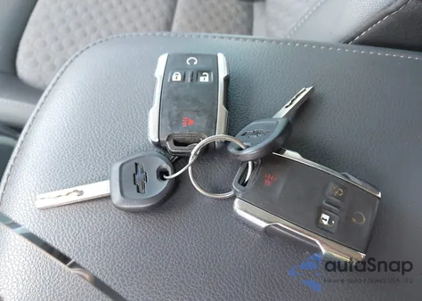 2021 Chevrolet Colorado 4Wd Short Box Z71 z USA, uszkodzony, nr VIN 1GCGTDEN2M1213677